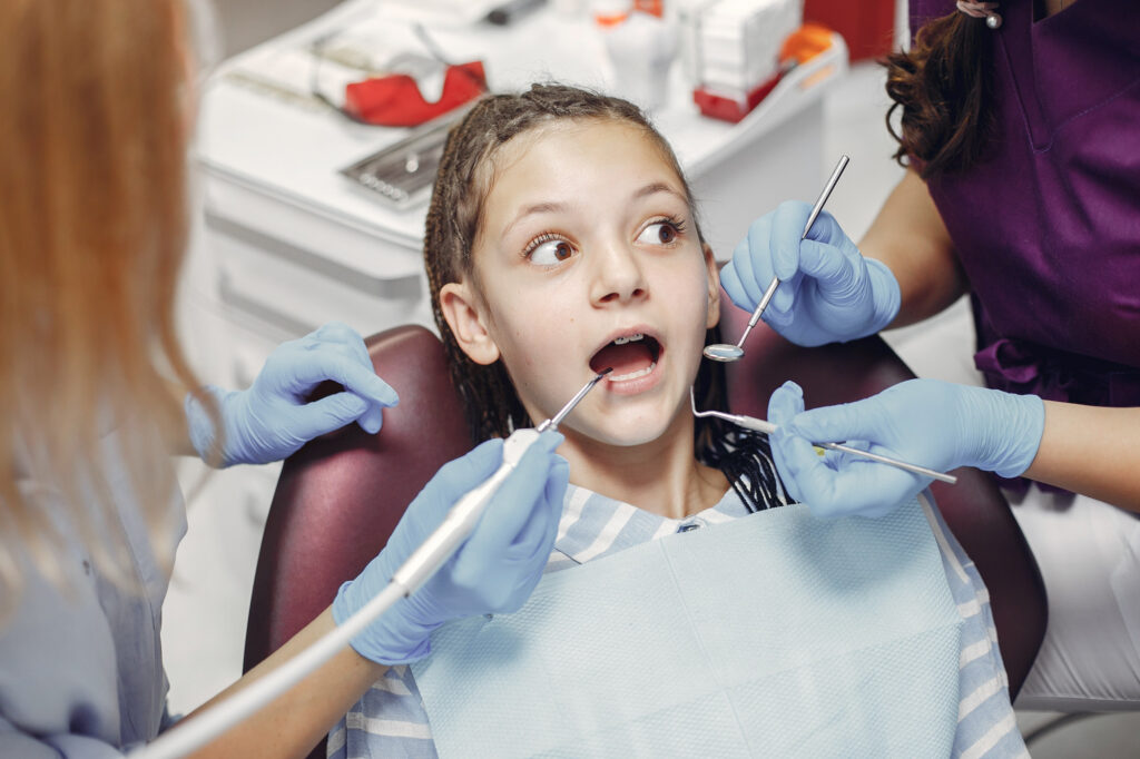 Early Warning Signs of Dental Problems in Children